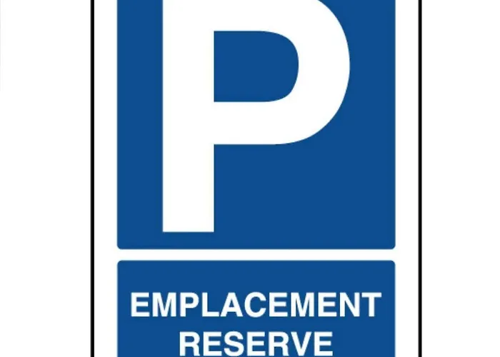 Joyau Cache Avec Parking Privatif En Hyper-centre *
